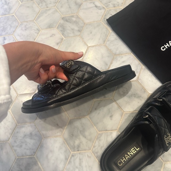 CHANEL 2024 dad sandals - Picture 5 of 5